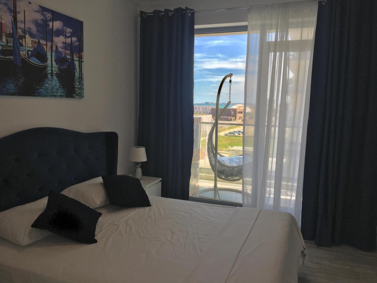 Lotus Blue Apartment มามายา ภายนอก รูปภาพ